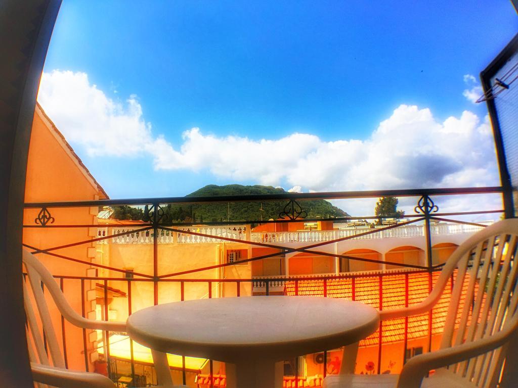 Benitsa Beach Hotel Achílleion Exteriér fotografie